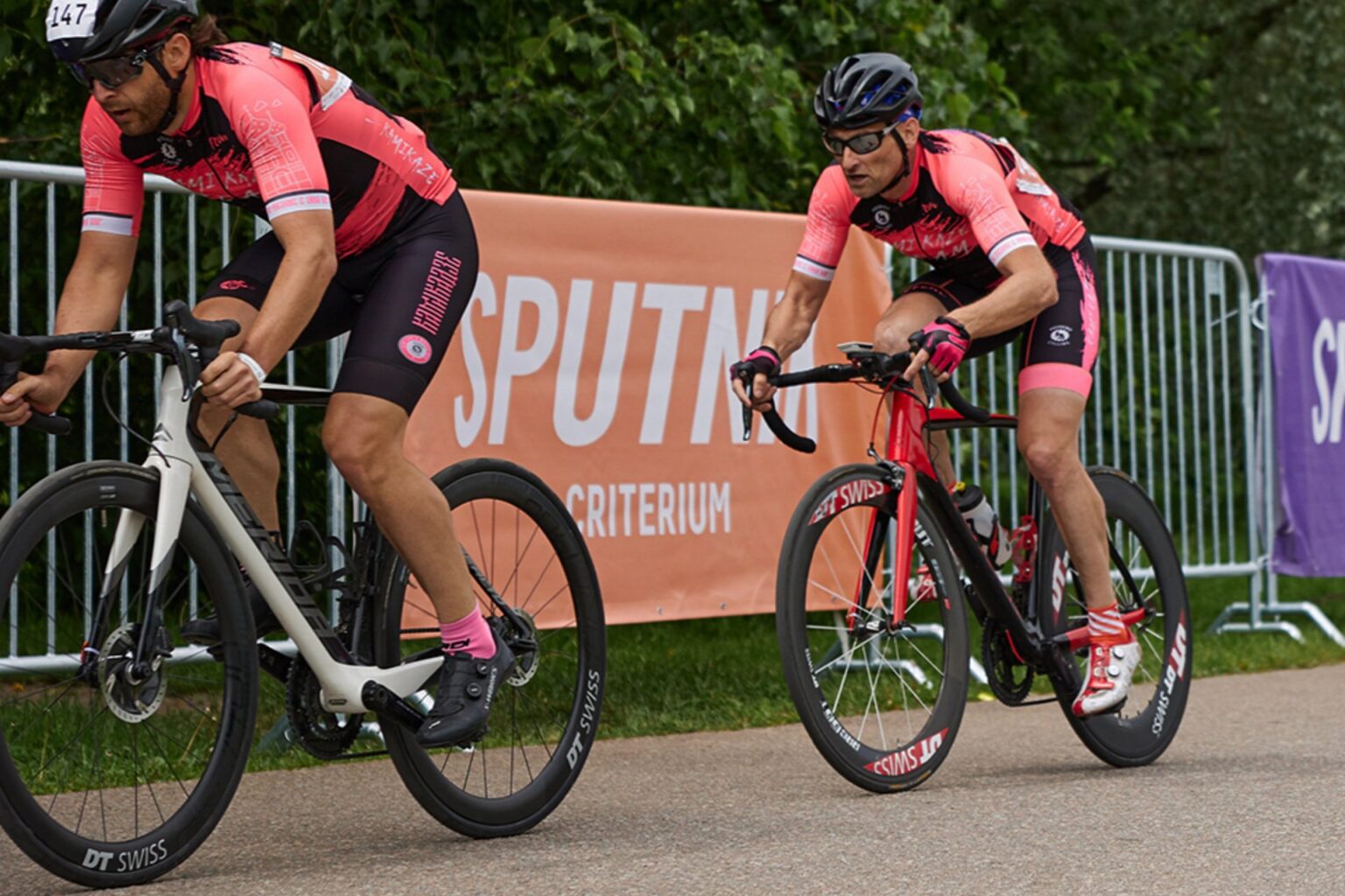 Соревнования на велосипеде 5. Bmx race велосипеды. Велосипедный спорт. Велоспорт шоссе. Соревнования на велосипеде 5.